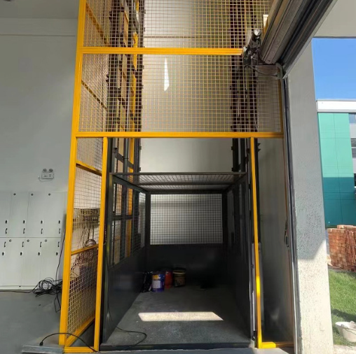 七台河导轨式升降机助力物流园破解运输难题